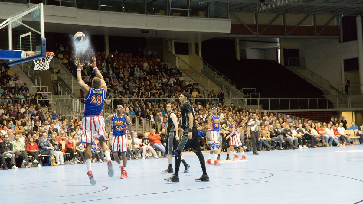 O Fotomagazin / Harlem Globetrotters in der TipsArena 2016